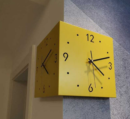 Corner Clock